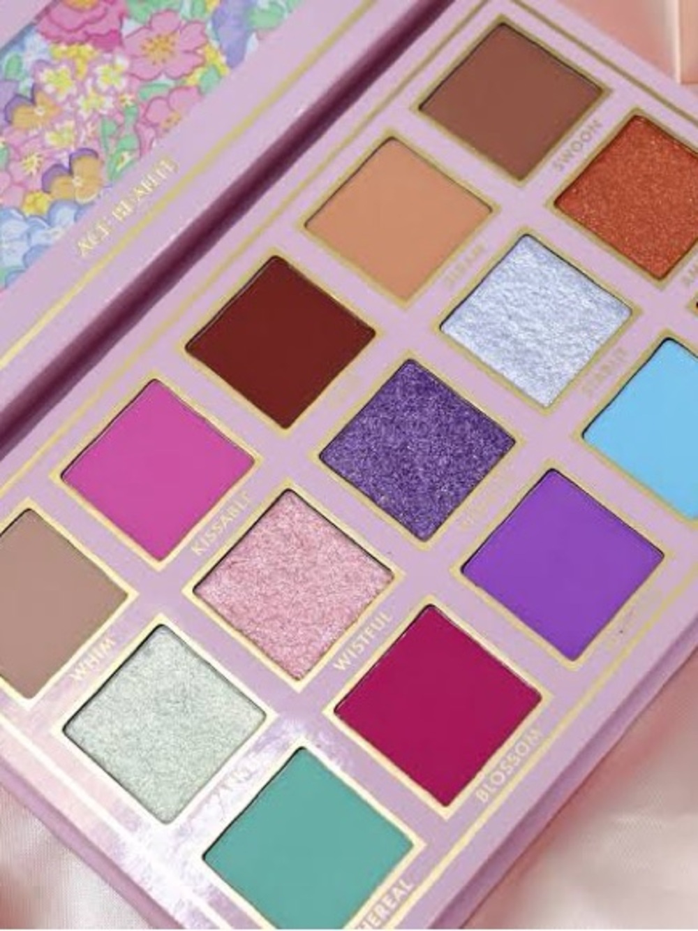 Ace Beauty Whimsical Bloom